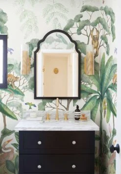 Jungle Wallpaper Mural -Home Furnishings 20190702 10th steet home day 120644 3 b0fec154 1df9 4883 a811 4cf54a64d896