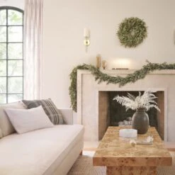 Kristina Pillow -Home Furnishings 20210804 HOLIDAY2117202 SITECROP 3 c2a42c54 cd9e 4e93 82ea d28b72fc63b9