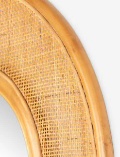 Combs Round Mirror -Home Furnishings 232103 001 DET 4