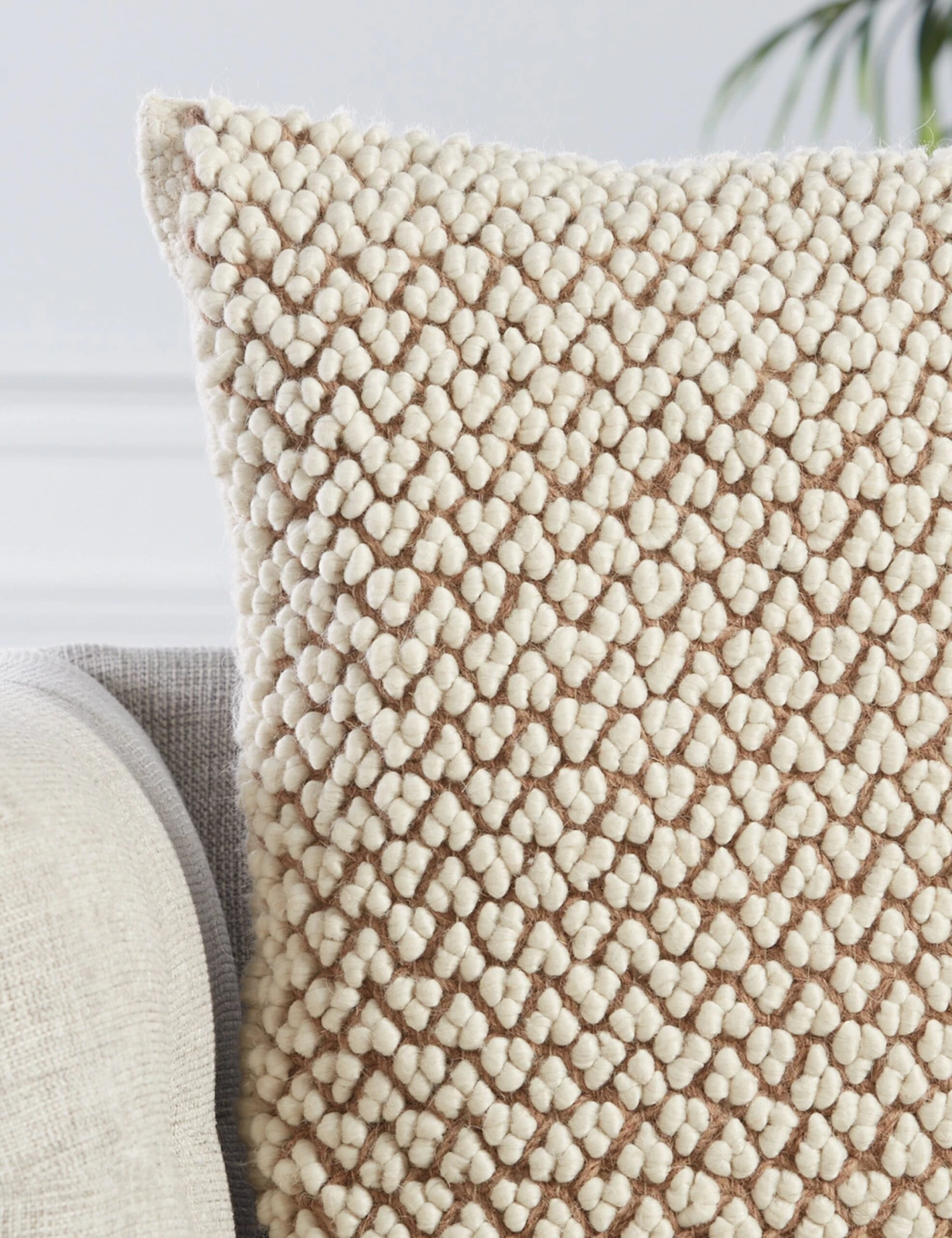 Luan Pillow 2 Luan Pillow - Image 2