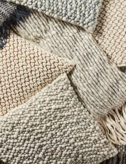 Luan Pillow 16 Luan Pillow -Home Furnishings AGO02 4