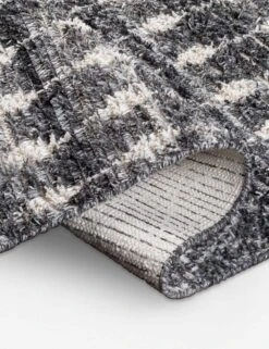 Amani Indoor / Outdoor Rug -Home Furnishings BHC 2301 fold