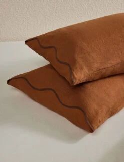 Essie Hemp Sham By Sarah Sherman Samuel -Home Furnishings OteliaHempSham Umber Standard A0656700 473 Product