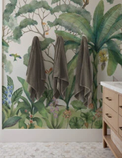 Jungle Wallpaper Mural -Home Furnishings PSW1103RLBathroomVignette 5152 JungleWallpaper SITECROP 07400307 8fcb 4a8b a368 03dc35a06915