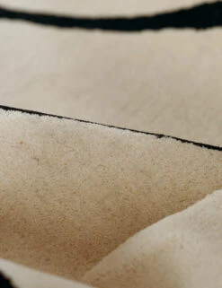 Laci Rug -Home Furnishings SIMBASIM 8IVY 8