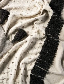 Huda Throw 9 Huda Throw -Home Furnishings SOJ01 2