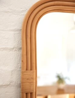 Marsali Mirror -Home Furnishings SPMRRE NA SS23 RattanPoleRectangularMirror 1814 detail Lifestyle