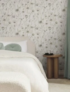 Scalamandre Lo Wallpaper -Home Furnishings ScalamandreLoPastelWallpaper Bedroom ver2 SITECROP