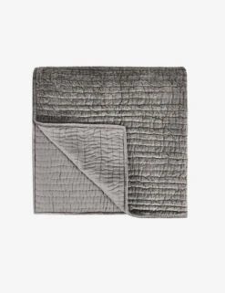 Giulia Quilt -Home Furnishings V160031 1 04790ba7 ad21 4cc9 94c2 5731cc7087cd