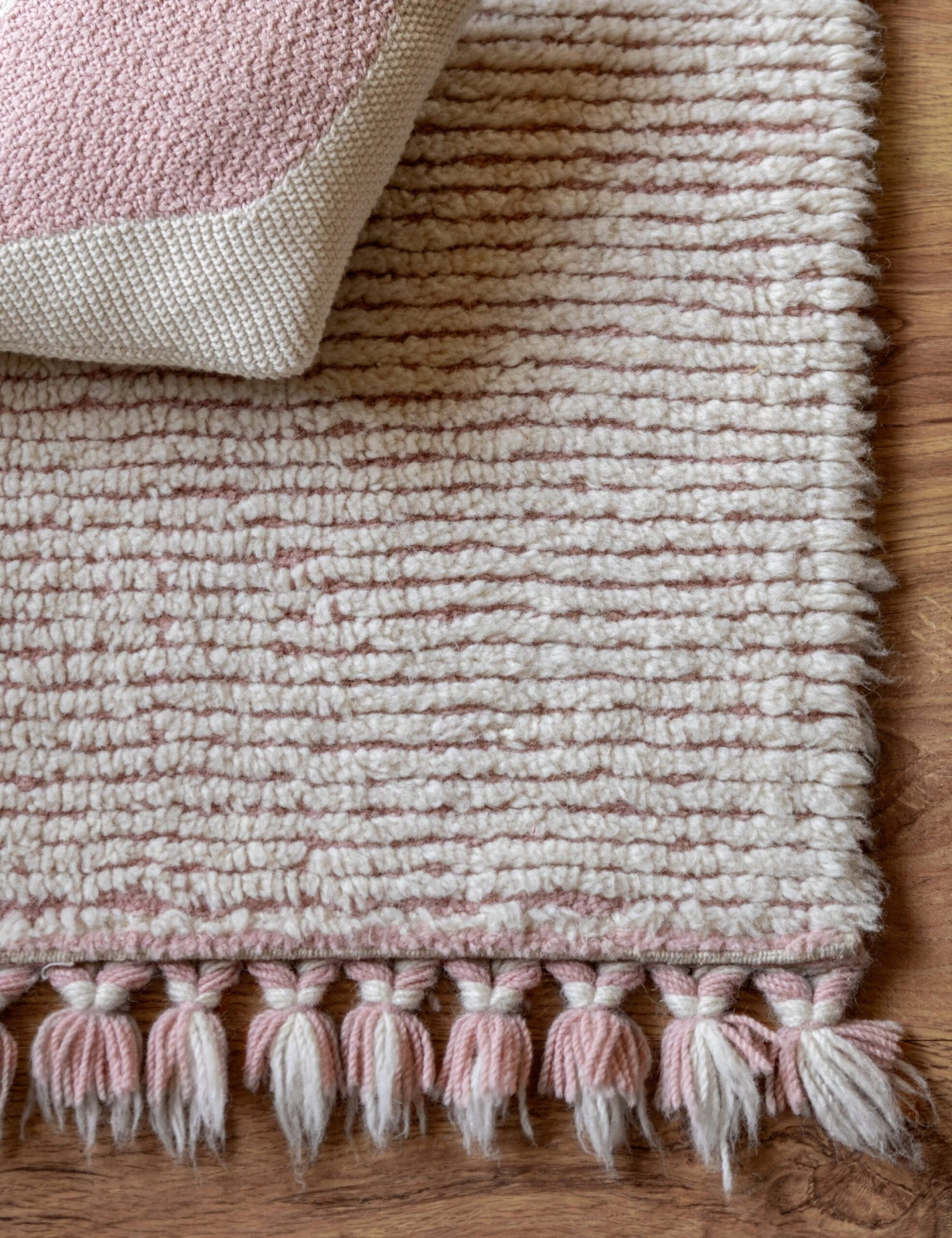 Iris Rug By Lorena Canals 3 Iris Rug By Lorena Canals - Image 3