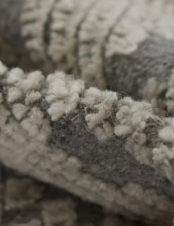 Giana Rug -Home Furnishings bristbrs 1gry 3