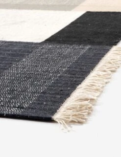 Lela Rug 10 Lela Rug -Home Furnishings inom 076 0810 det 1 84ab4f39 4ee2 4afb 81e5 6386ccc301e5