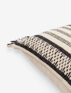 Pranav Pillow -Home Furnishings jna001 detail corner